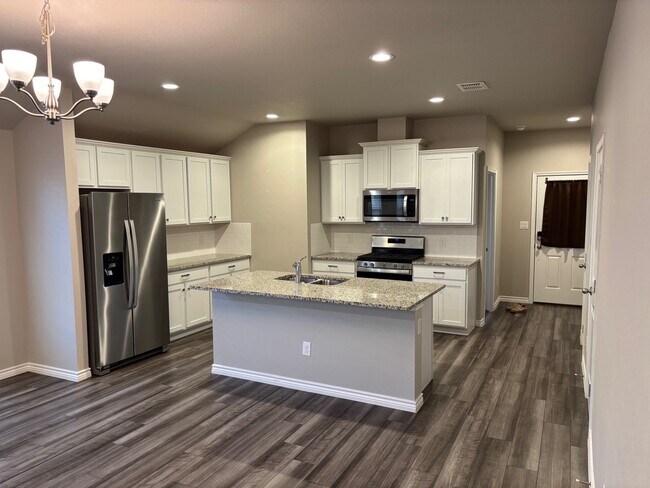 Building Photo - 7326 Tristan Dr