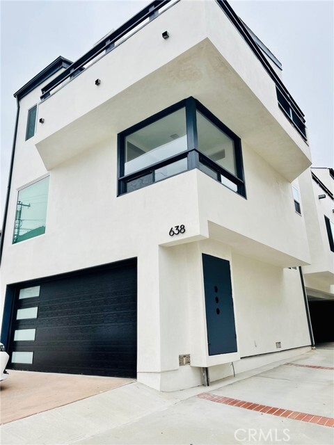 Building Photo - 638 3rd St