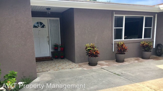 Foto del edificio - 4 br, 2.5 bath House - 153 University Circle