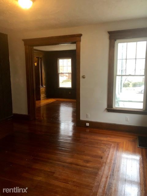 Building Photo - 2 br, 1.5 bath  - 14 Young St Fl 1