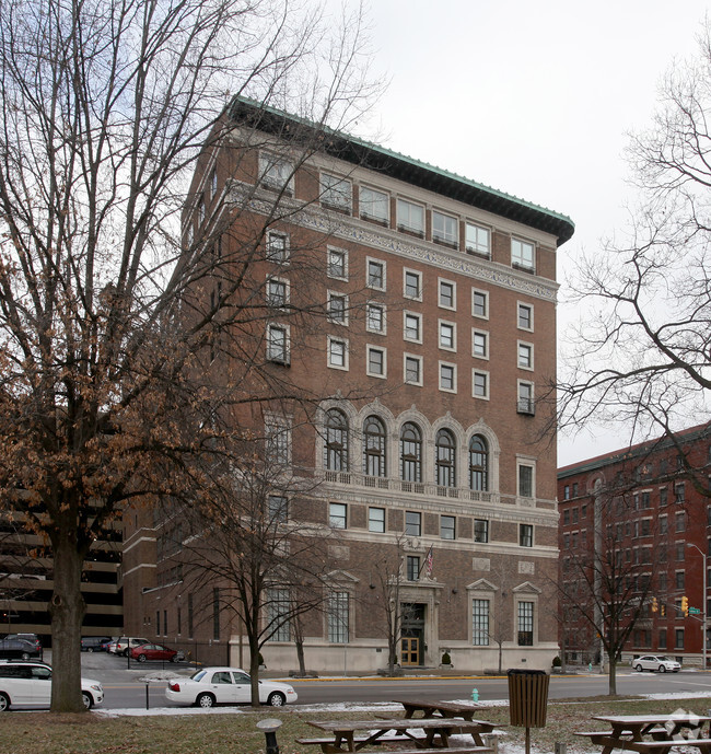 Building Photo - Indianapolis Athletic Club Condos