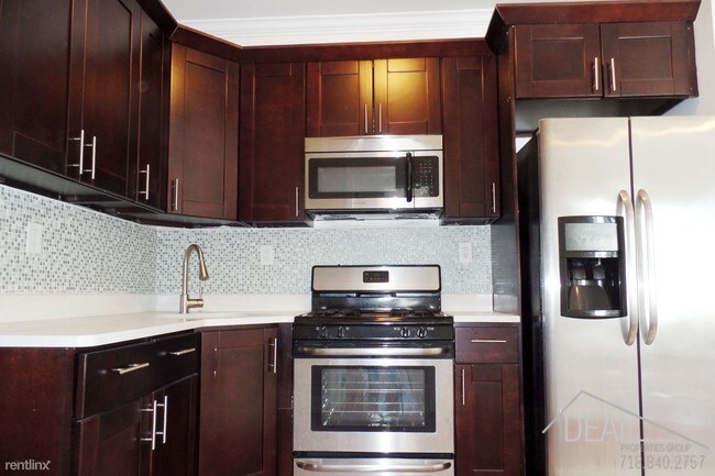 Foto del edificio - 81 E 42nd St