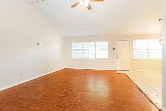 Foto del edificio - 11711 Spruce Mountain Dr