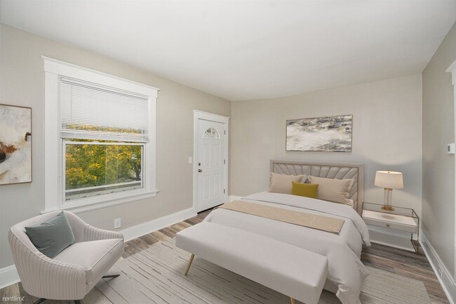 Building Photo - 2 br, 1 bath Duplex - 237 Highway Ave Unit 2