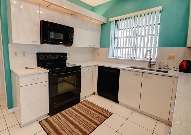 Foto del edificio - 19356 Cherry Hills Terrace