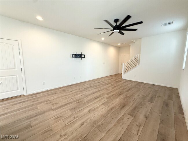 Foto del edificio - 5414 Enchanted Rose St