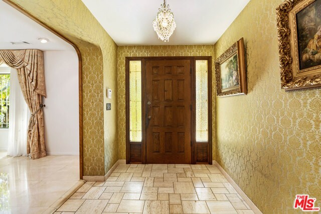 Foto del edificio - 608 N Camden Dr