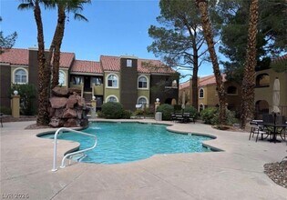 Building Photo - 7950 W Flamingo Rd