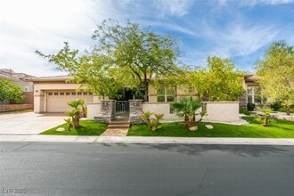 Building Photo - 1704 Cypress Manor Dr