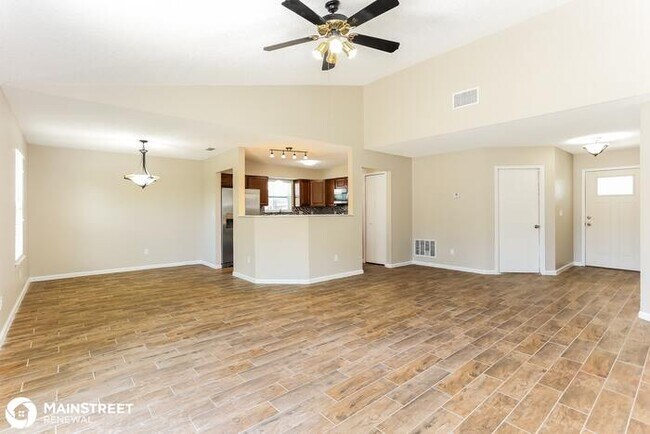 Building Photo - 12101 CANCUN DR, JACKSONVILLE, FL 32225