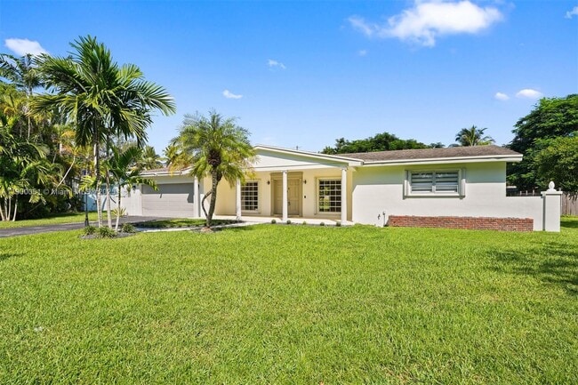 Building Photo - 8081 SW 139th Ter