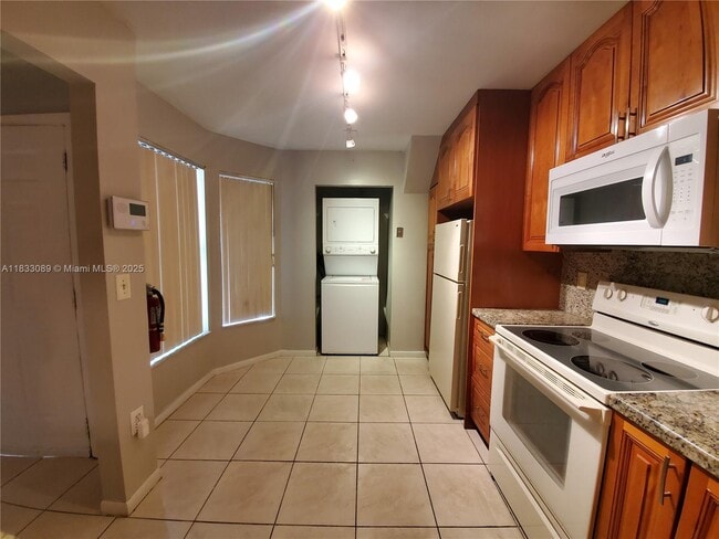 Building Photo - 2289 SW 80th Terrace