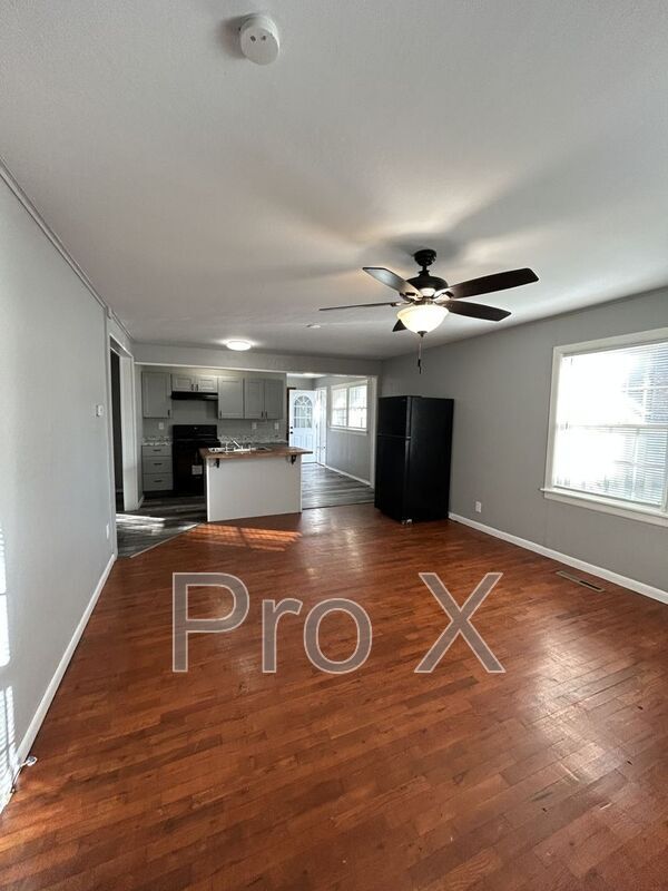 Foto del edificio - 606 Harris St