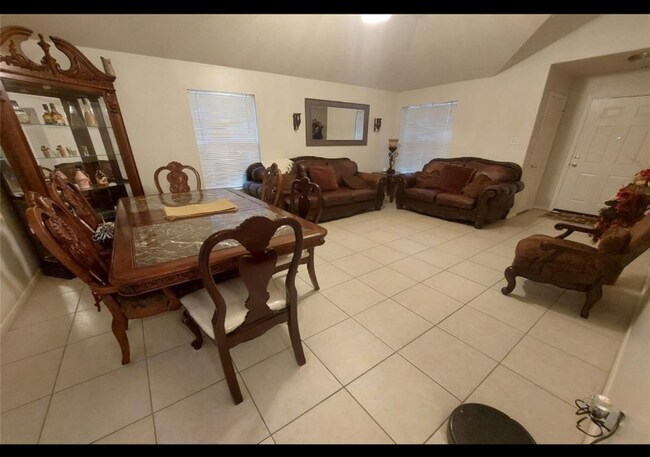 Building Photo - 17107 Beretta Bend Dr