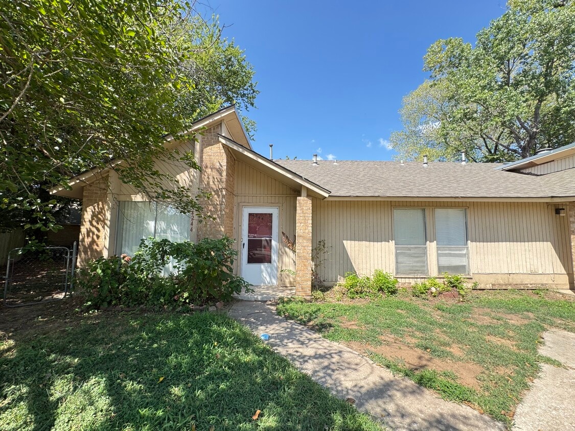 Foto principal - 4244 Wembleton Cir