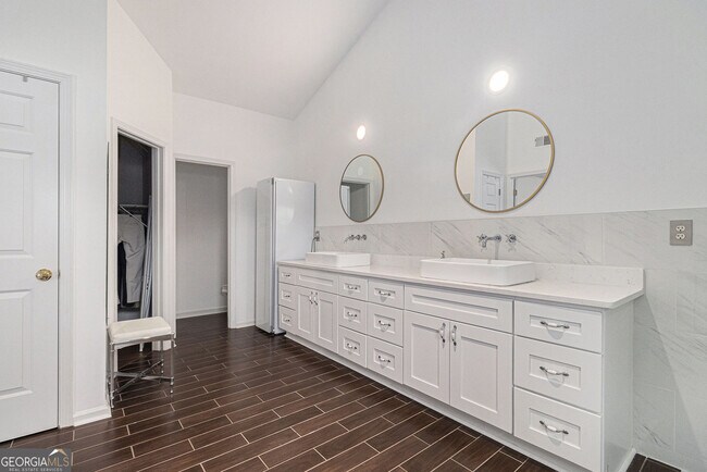 Foto del edificio - 505 Stedford Ln