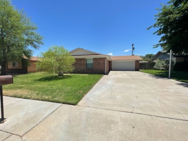 Building Photo - Nice Three Bedroom, 2 Bath home for rent.