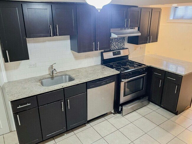 Foto del edificio - 873 W Lill Ave