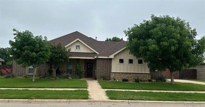 Building Photo - 6617 Cedar Elm Dr