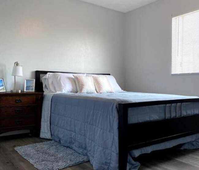 Foto del edificio - Clean Newly Remodeled 3 Bedroom Unit