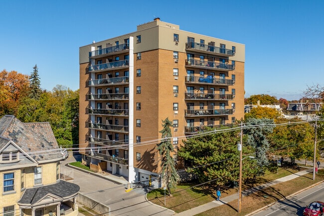 Building Photo - Sunset Manor