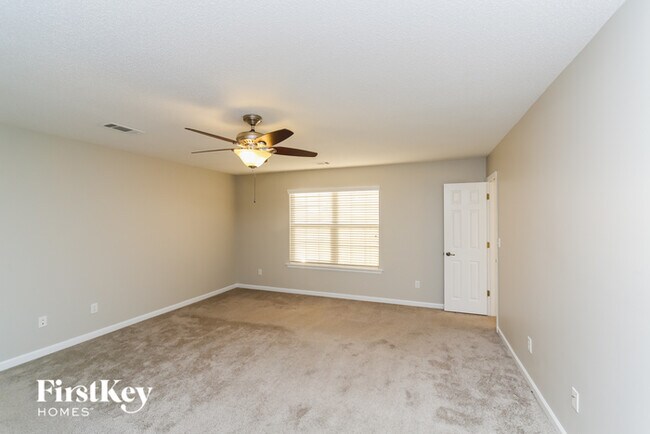 Building Photo - 5052 Rivercrest Ln
