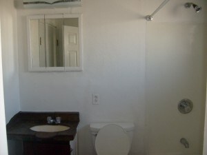 Building Photo - 36 E El Parque Dr