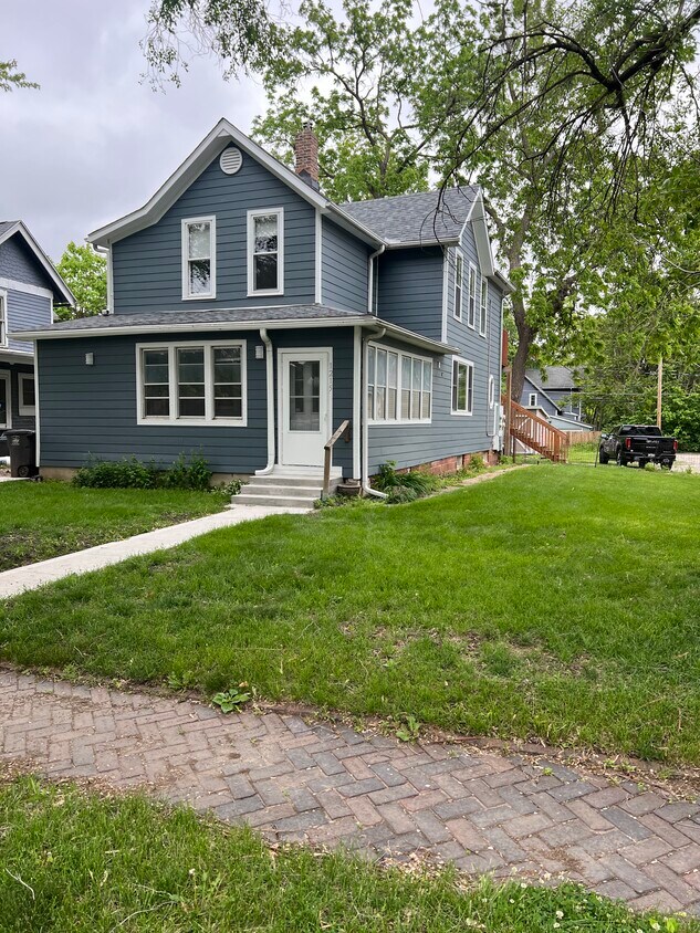 Foto principal - 1215 23rd St