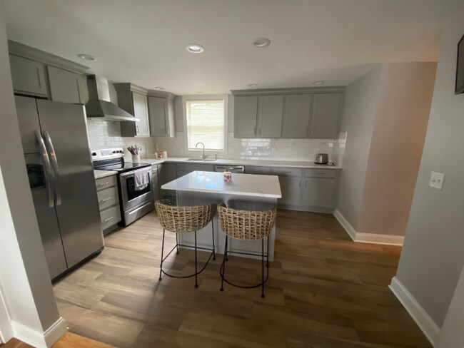 Foto del edificio - 262 Southwood Dr