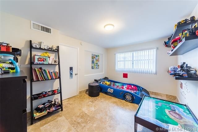 Foto del edificio - 1950 Brickell Ave