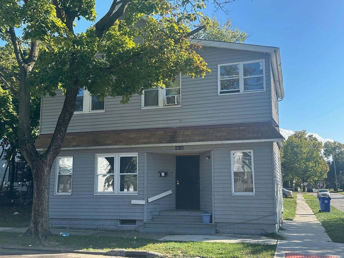 Primary Photo - 16102 Parkgrove Ave