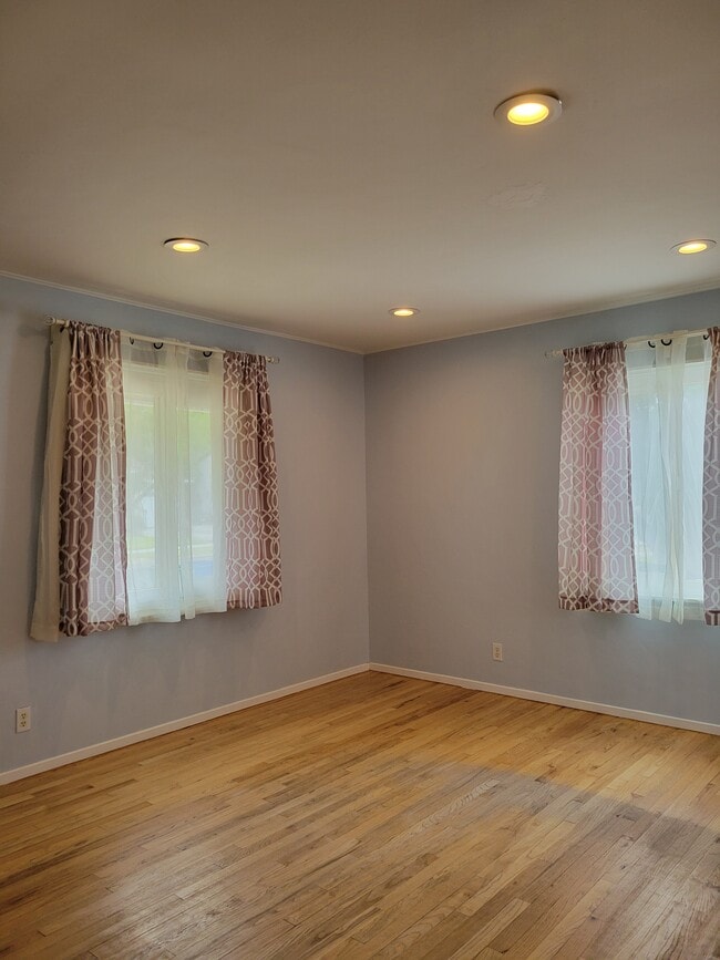 Building Photo - 17337 Califa St