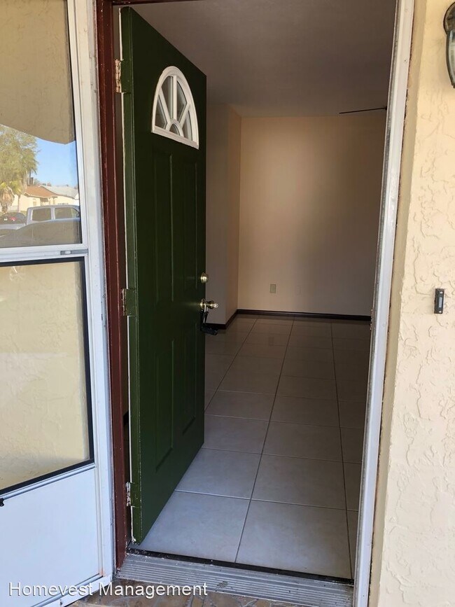 Building Photo - 3 br, 1.5 bath House - 2036 Las Palmas Circle