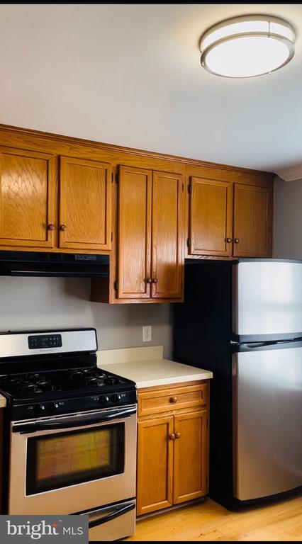 Foto del edificio - 11211 Surry Woods Ct