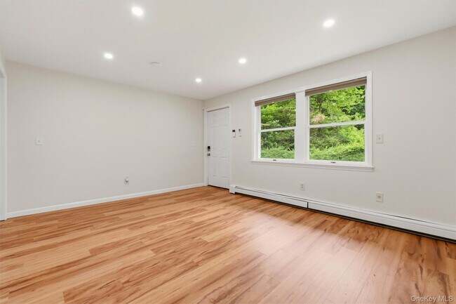 Foto del edificio - 133 N Smith Rd