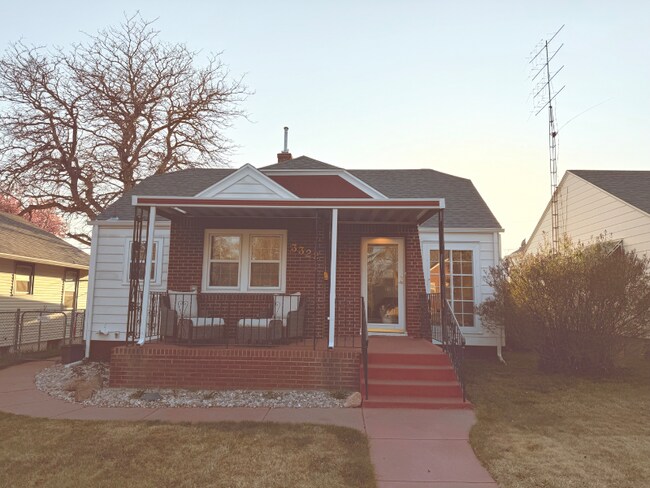 Foto del edificio - 3322 Snyder Ave