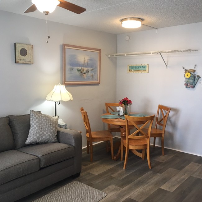 Dining Area - 1309 Ocean Ave