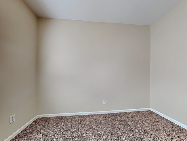 Building Photo - 114 Mayfield Drive