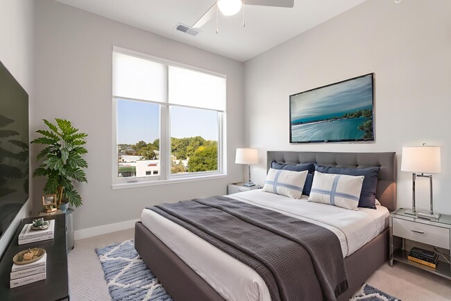 Building Photo - Tigris Tower