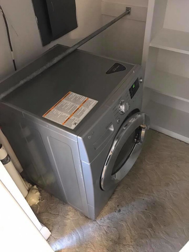 Foto del edificio - 44009 Easy St