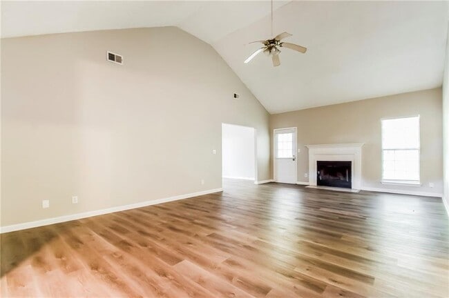 Building Photo - 3949 Tyler Ct