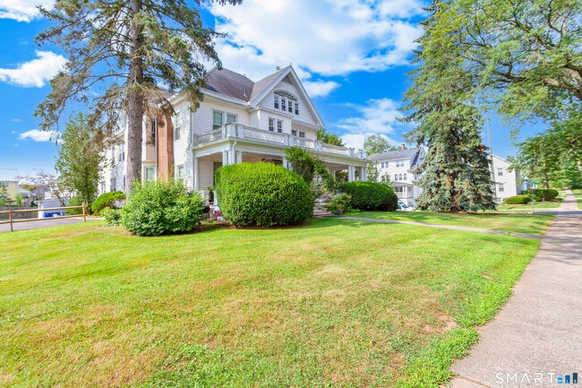 Building Photo - 75 S Main St