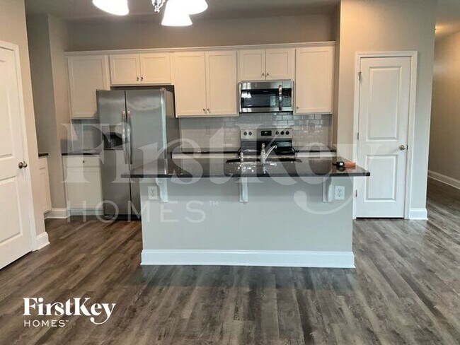 Foto del edificio - 9410 Village View Ct NW