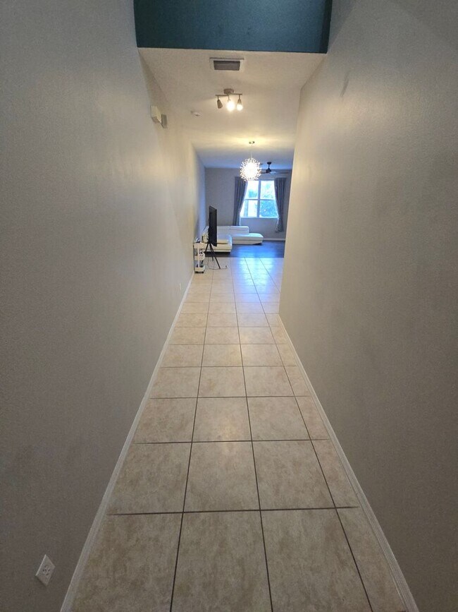 Foto del edificio - Modern 3 Bedroom 2.5 Bath in Gibsonton