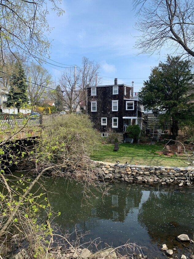 134 Spruce St Unit River Cottage, Mamaroneck, NY 10543 Apartments in