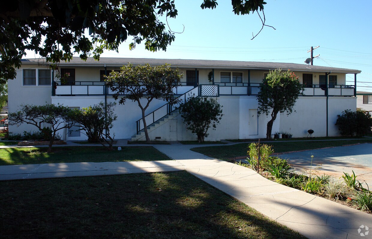 Foto del edificio - 124 E Spruce Ave