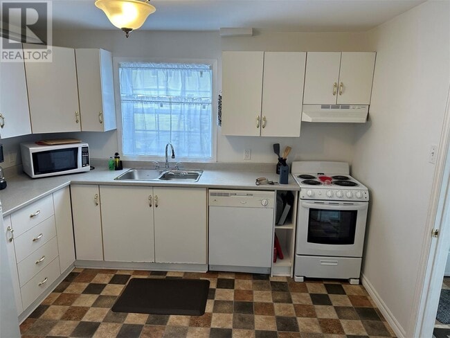 Building Photo - 191a Merrymeeting Rd