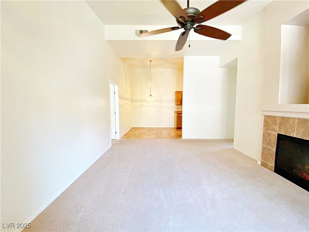 Foto principal - 3481 Desert Cliff St