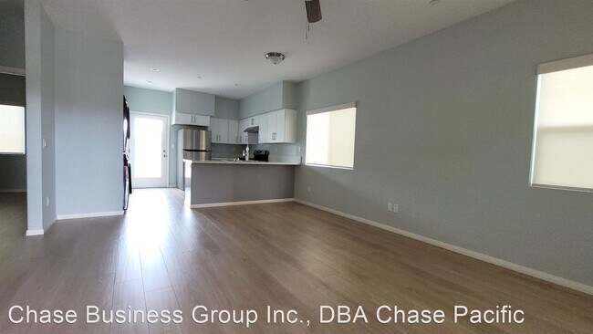 Building Photo - 2 br, 2 bath House - 130 E Washington Ave