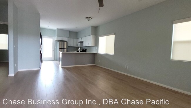 Foto del edificio - 2 br, 2 bath House - 130 E Washington Ave